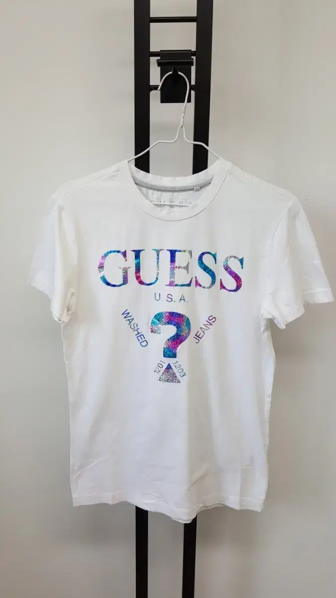 GUESS 게스 여성반팔 티셔츠